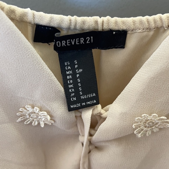 Romper - Picture 2 of 4